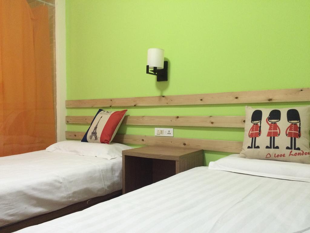 Xi'An Rainbow Youth Hotel Экстерьер фото