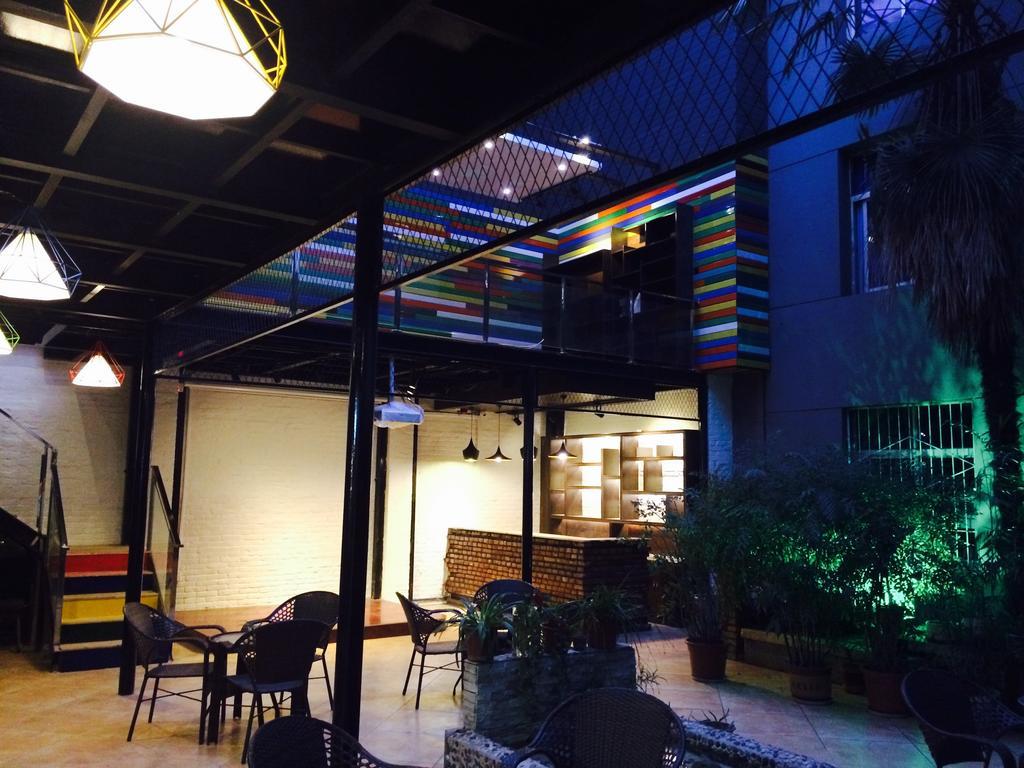 Xi'An Rainbow Youth Hotel Экстерьер фото
