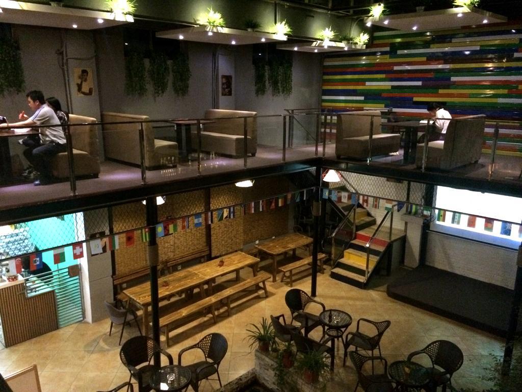 Xi'An Rainbow Youth Hotel Экстерьер фото