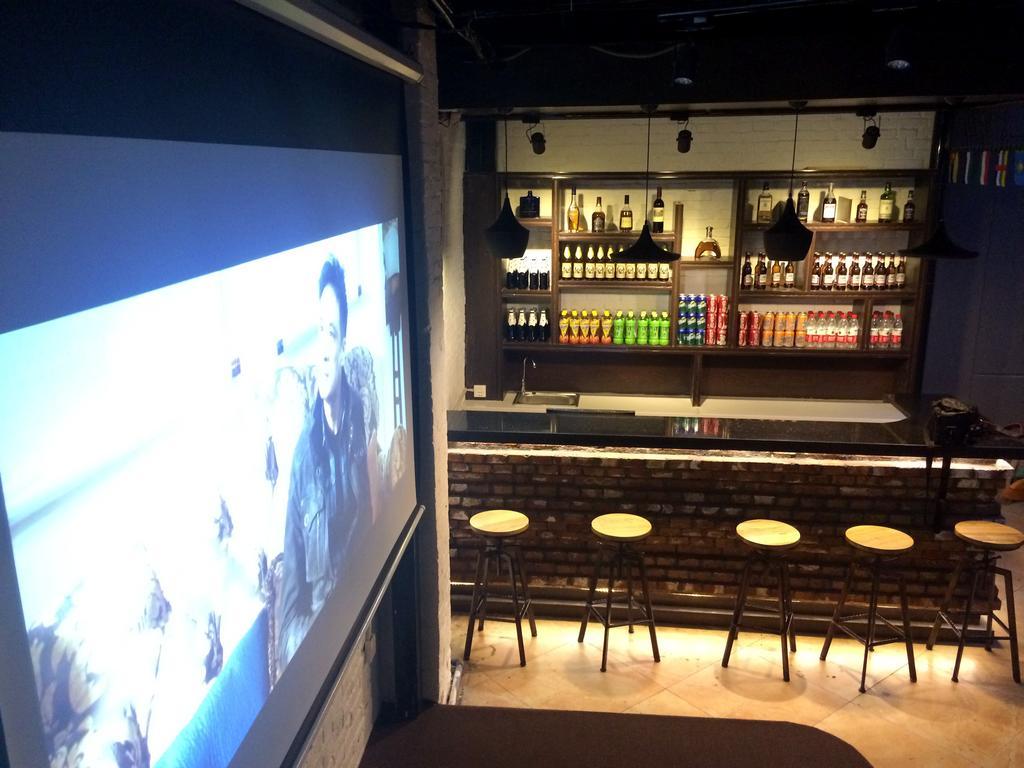Xi'An Rainbow Youth Hotel Экстерьер фото
